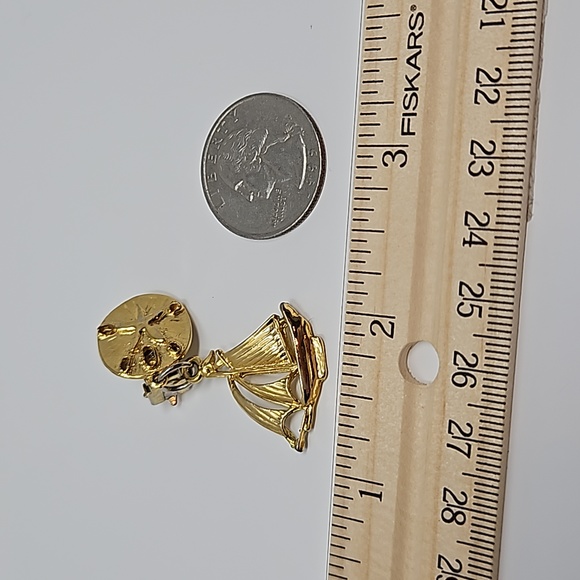 Gold Tone Sailboat Sand Dollar Clip On Dangle Earrings Nautical - Picture 6 of 10